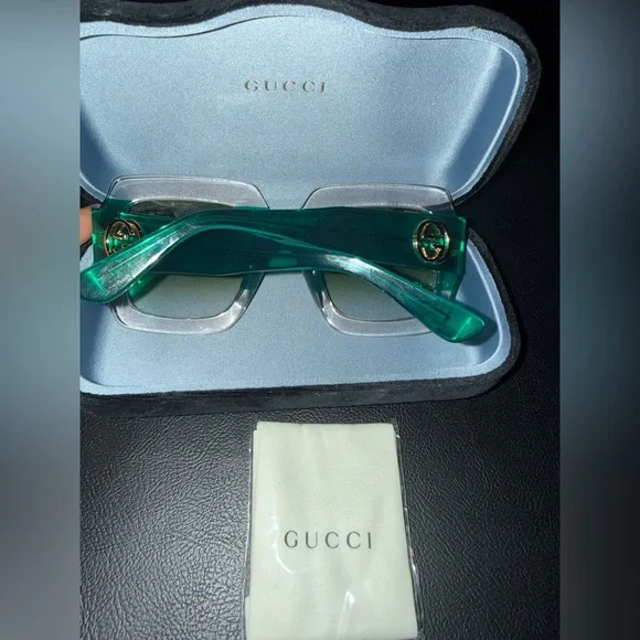 Gucci Emerald Green Sunglasses - Picture 4 of 11